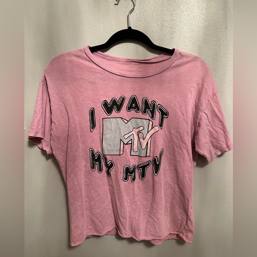 American Eagle x MTV cropped shirt